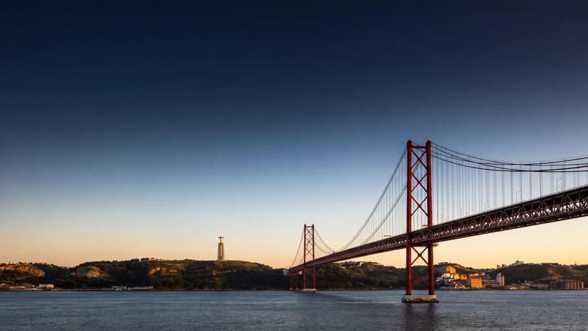 Lisbon 25 De Abril Bridge Dusk